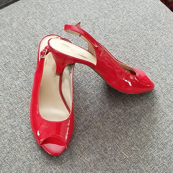 Aerosoles peep toe kitten heel slingbacks, 10 Aerosoles peep toe kitten heel slingbacks, 10